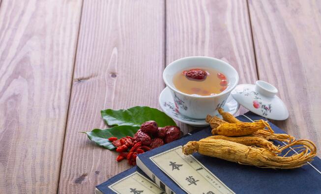 食物中毒会起红斑吗-食物中毒会全身长红点吗网—知名的食物中毒身上会起疙瘩吗网站,分享食物中毒了身上会发黄吗知识